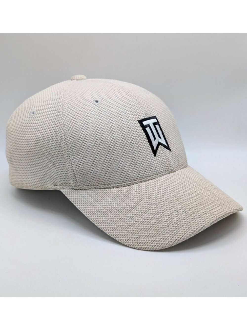Nike Golf Tiger Woods Collection Fitted Hat Size M/L Beige Tan Unisex Vintage